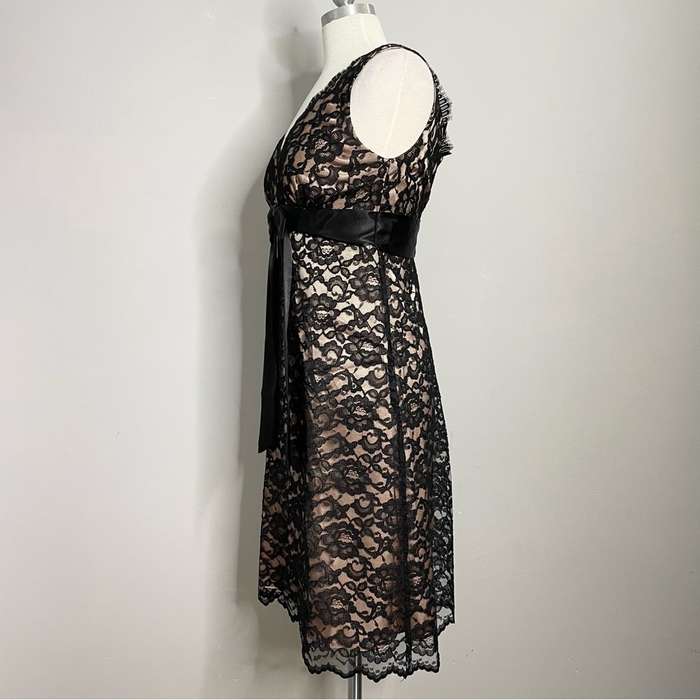 ELIZA J Sleeveless Lace Dress - Picture 3 of 6